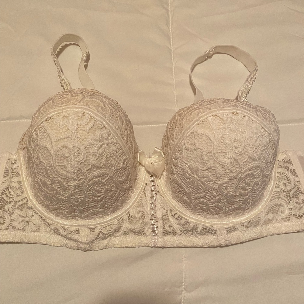 White Lace Bra - Size 40DD